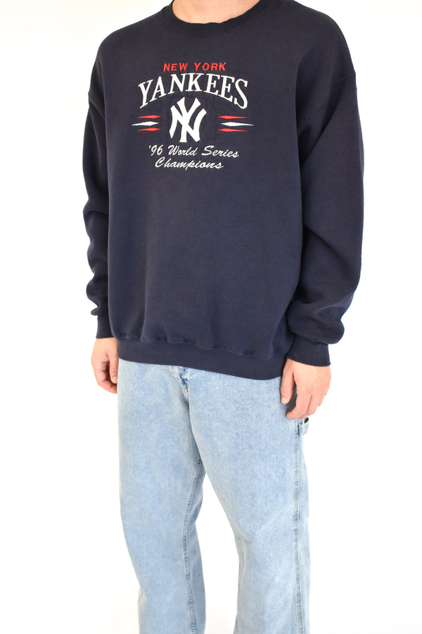 Yankees Navy Sweatshirt